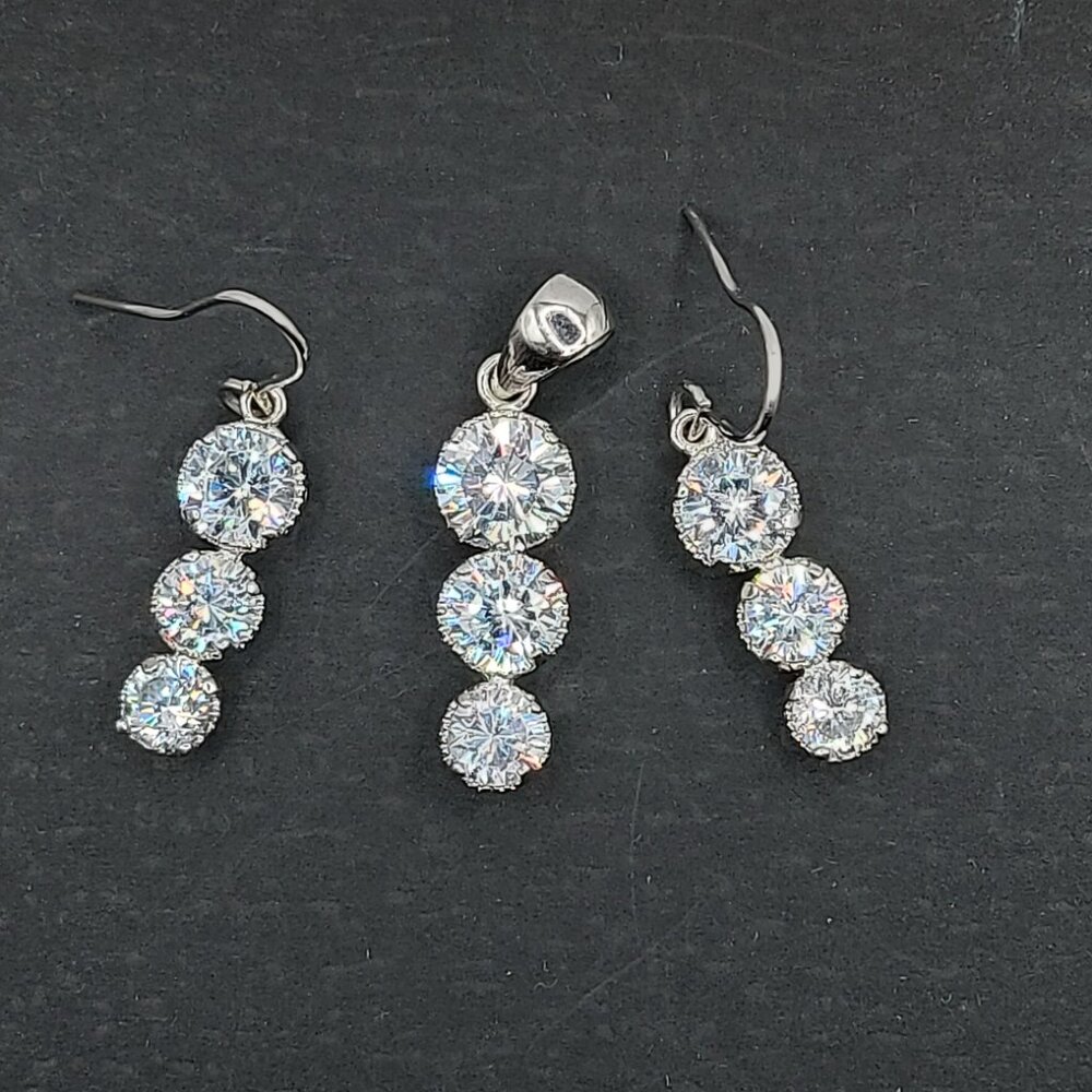 Crystal Dangle Earrings & Pendant Set